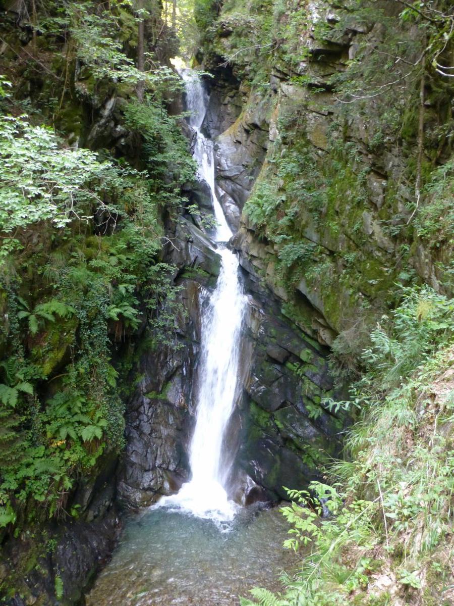 Wasserfall - im Pfeiftal ein Naturdenkmal